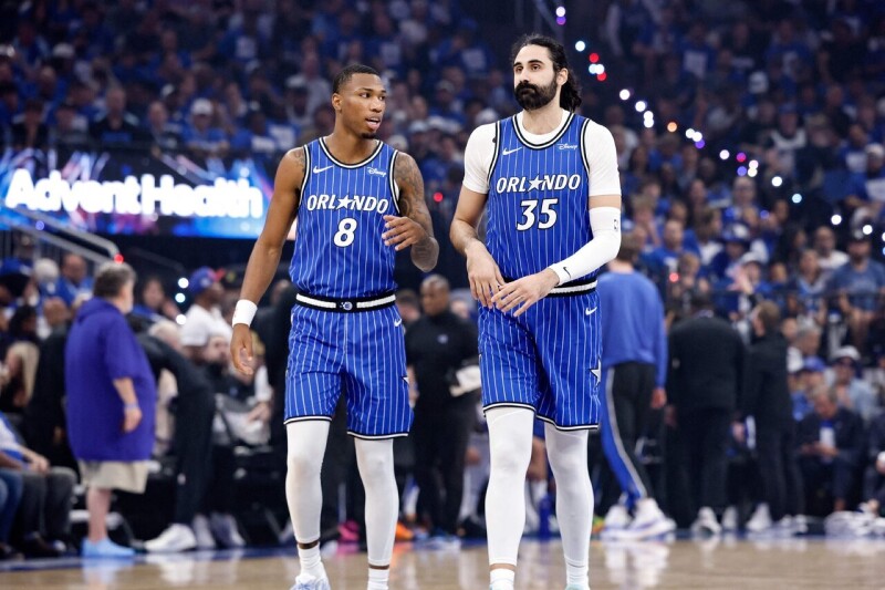 剧本重演？2003年「老八」魔术也3比1领先活塞