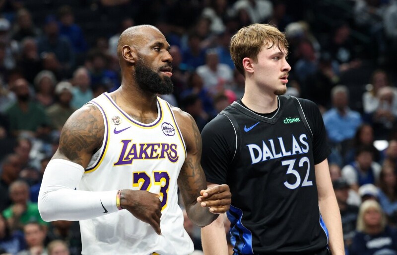 状元佛雷格狂轰45分和詹姆斯合写纪录 独行侠打下残阵湖人