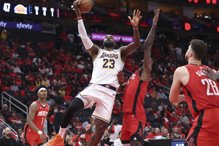 詹姆斯手感冰冷仍创独家神纪录 数据累积远胜贾霸、乔丹