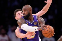 讨厌看湖人比赛 欧尼尔怒批：关键时刻只会英雄球