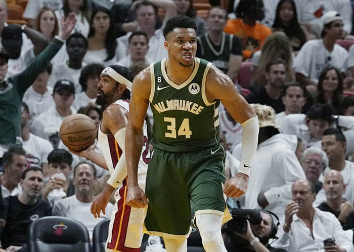 安戴托昆波不怕被攻击，支持NBA冠军非世界冠军论