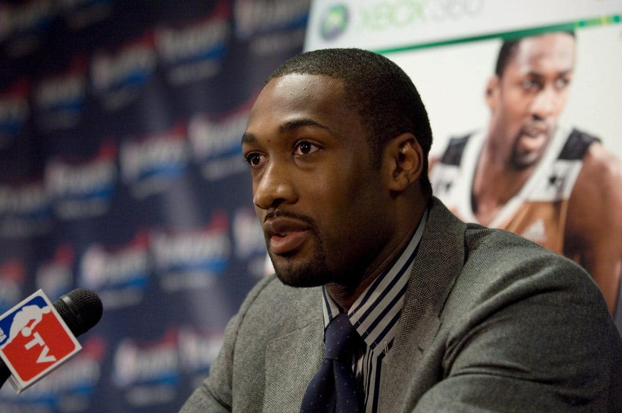 亚瑞纳斯质疑名人堂入选标准直言团队成功与名人堂无关