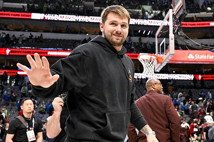 NBA新赛季入选年度前三队，唐西奇年均薪有望破7000万美元