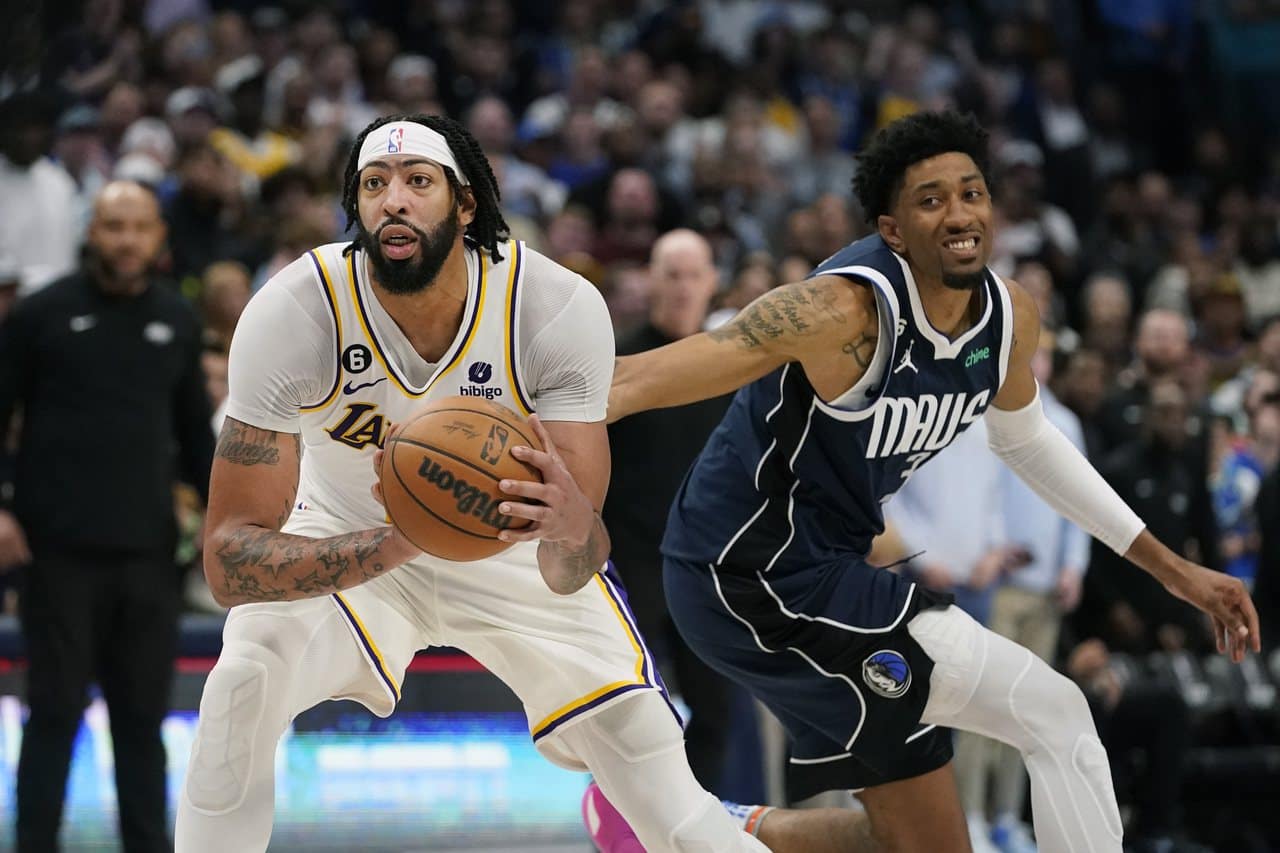 湖人签皮朋二世等4名球员 美媒曝伍德将从板凳出发