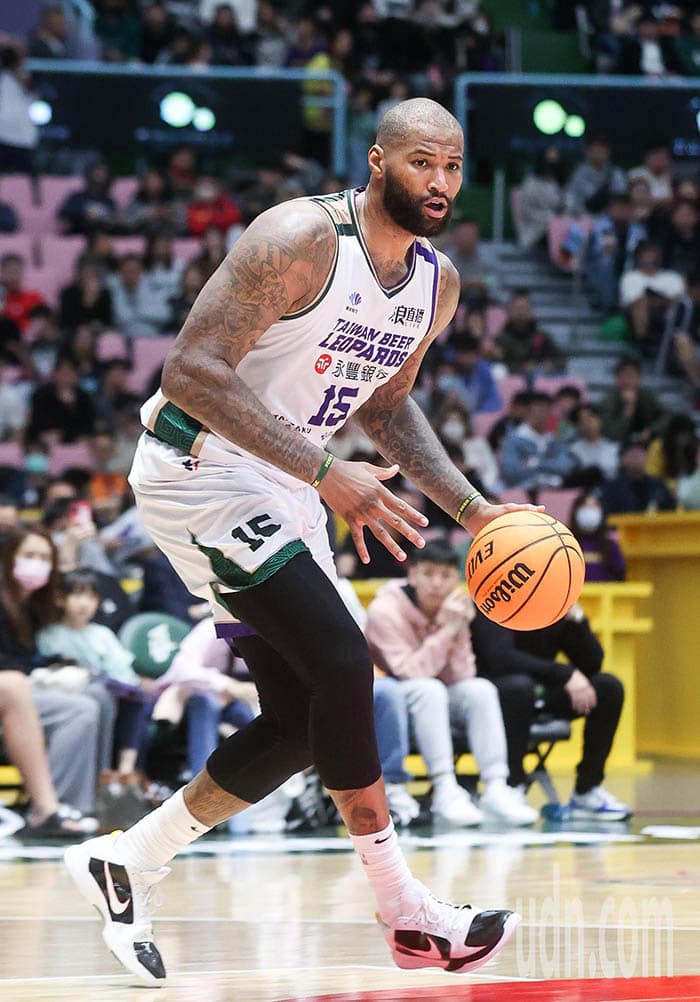 图辑／卡森斯初登板缴双10 云豹大胜猎鹰夺队史最长5连胜