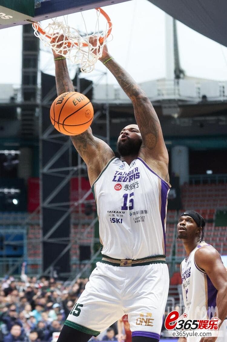 图辑／卡森斯初登板缴双10 云豹大胜猎鹰夺队史最长5连胜