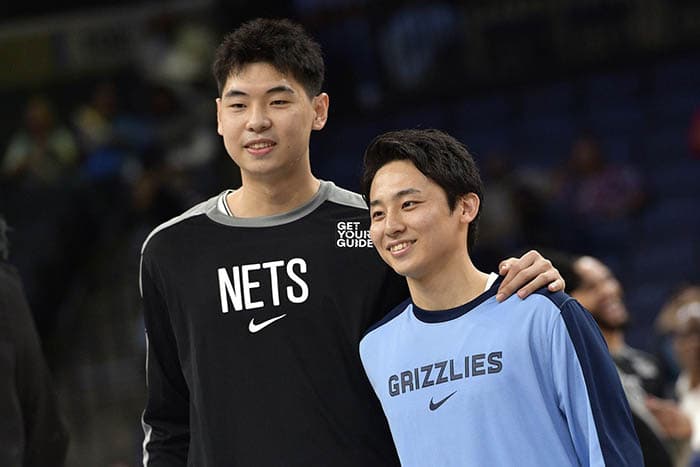 日本河村勇辉与中国崔永熙同台竞技!有说有笑合影留念 日本河村勇辉与中国崔永熙同台竞技!有说有笑合影留念