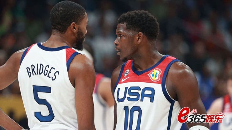 2024巴黎奥运会美国男篮-替补席