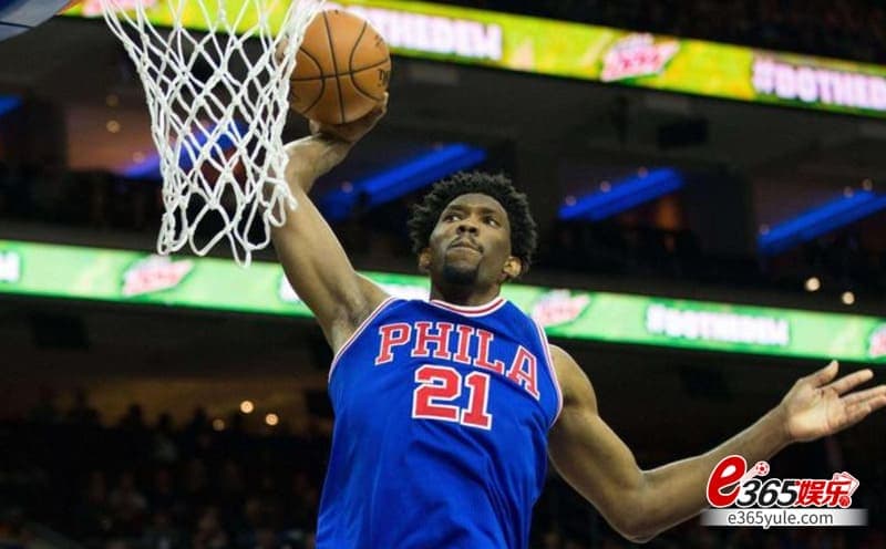 球场霸主！NBA大帝恩比德，大帝绰号竟是中国网友取的