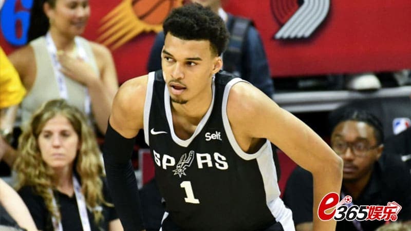 NBA实力榜最新排名27名,圣安东尼奥马刺队 NBA实力榜最新排名27名,圣安东尼奥马刺队