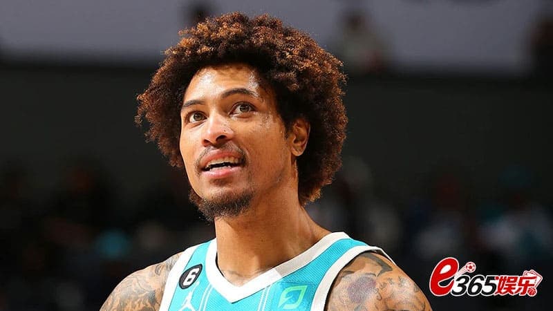 NBA球员交易市场快讯,如热火能通过交易得到利拉德,后续很有可能签下乌布雷 NBA球员交易市场快讯,如热火能通过交易得到利拉德,后续很有可能签下乌布雷