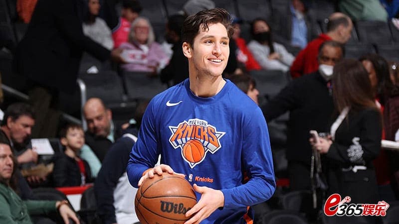 尼克斯官宣签下阿西迪亚科诺,并裁掉什卡平采夫 尼克斯官宣签下阿西迪亚科诺,并裁掉什卡平采夫