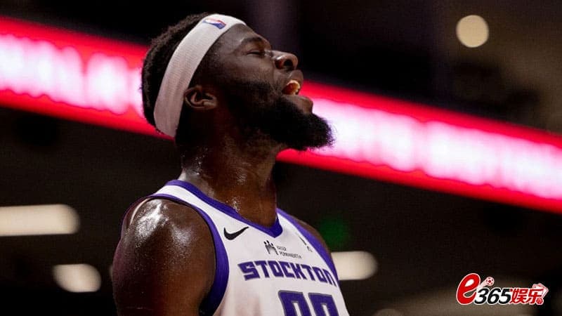 曝尼米亚斯-奎塔与凯尔特人签订双向合同 曝尼米亚斯-奎塔与凯尔特人签订双向合同