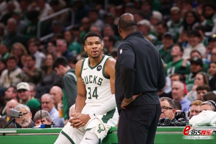 米尔沃基雄鹿主帅格里芬下课！里弗斯将接手帅位