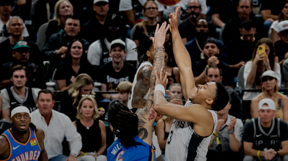 ​NBA西决G5：雷霆力克马刺赢下天王山
