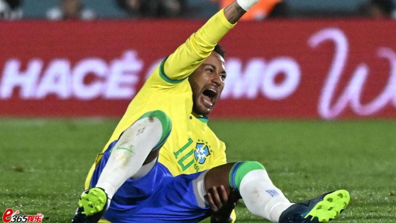 阿根廷客场2-0秘鲁,梅西重回首发送双响,阿根廷4连胜 阿根廷客场2-0秘鲁,梅西重回首发送双响,阿根廷4连胜