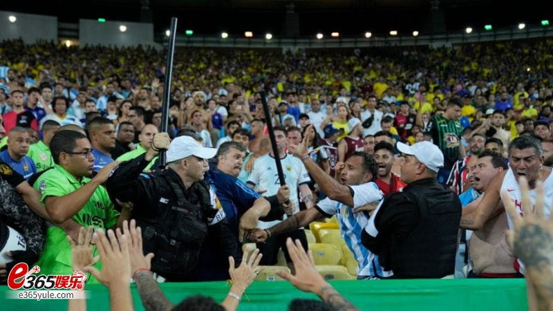 场内场外都刺激！巴西0-1阿根廷，奥塔门迪致胜球送巴西3连败