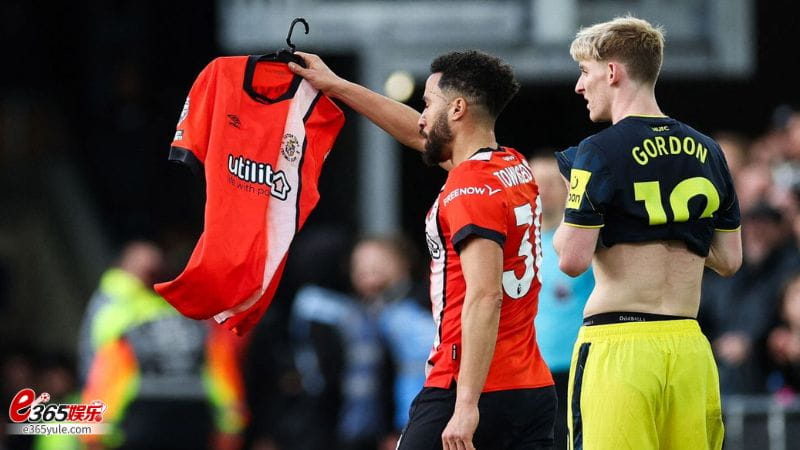 英超第18轮比分｜利物浦1-1阿森纳，枪手续占英超积分榜龙头