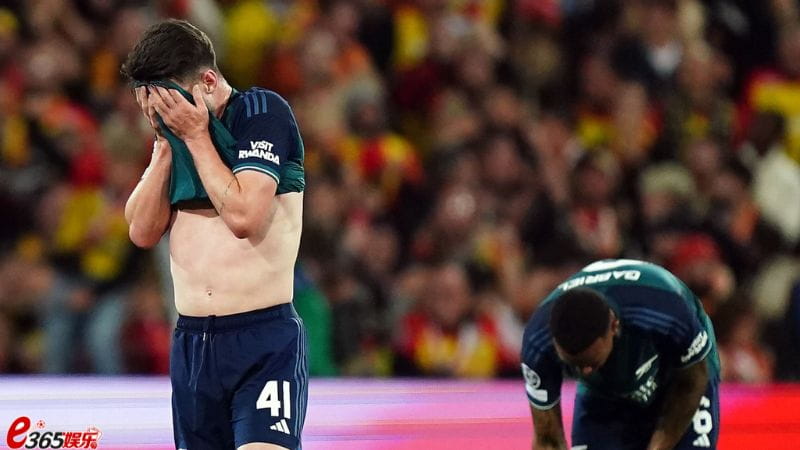 欧冠|曼联2-3加拉塔萨雷,卡塞米罗吃红送点,霍伊伦双响无用 欧冠|曼联2-3加拉塔萨雷,卡塞米罗吃红送点,霍伊伦双响无用