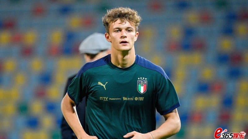 FM2023转会市场热门之星｜后卫斯卡尔维尼（Giorgio Scalvini）