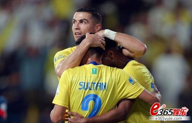 C罗年度53球!再次问鼎全球2023年度射手王 C罗年度53球!再次问鼎全球2023年度射手王