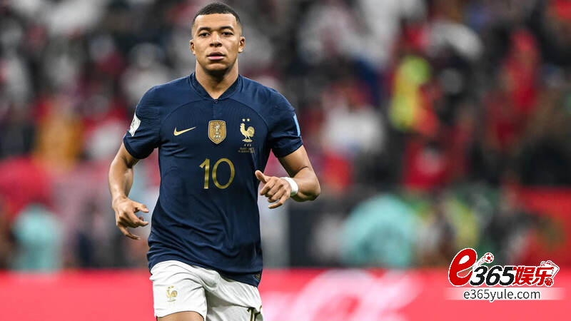 夏季皇家征程:姆巴佩转投皇马的99%可能性引爆狂热讨论 夏季皇家征程:姆巴佩转投皇马的99%可能性引爆狂热讨论