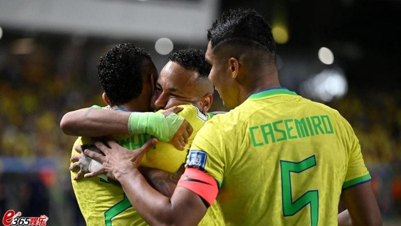 乌拉圭vs巴西，经典南美世仇对决，进攻火力锐不可挡