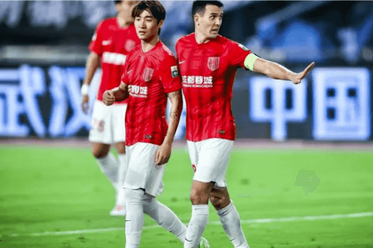 浙江队VS成都蓉城:巅峰对决,蓉城蓄势待发,中超赛场胜券在握? 浙江队VS成都蓉城:巅峰对决,蓉城蓄势待发,中超赛场胜券在握?