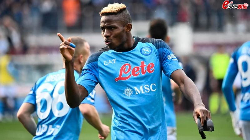 那不勒斯vs皇马，那不勒斯大步向前，皇家马德里重返荣耀